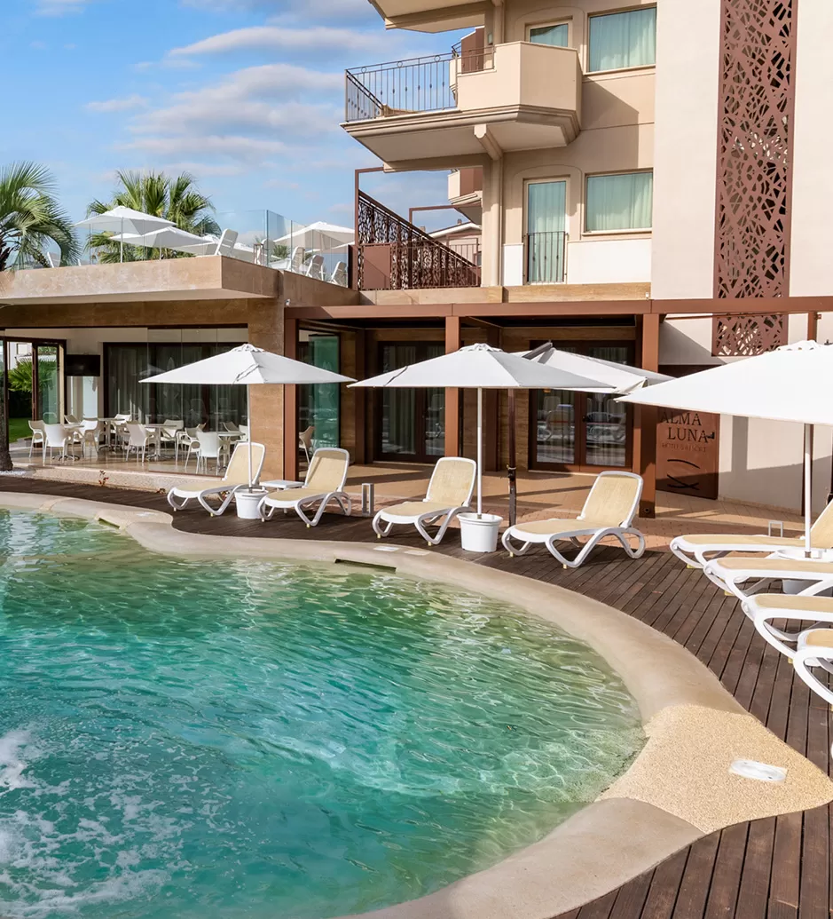 hotel alba adriatica con piscina